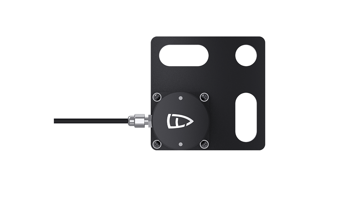 角度センサー 車輪の回転角度を監視し、トラクターの進行方向を制御端末に伝送します。